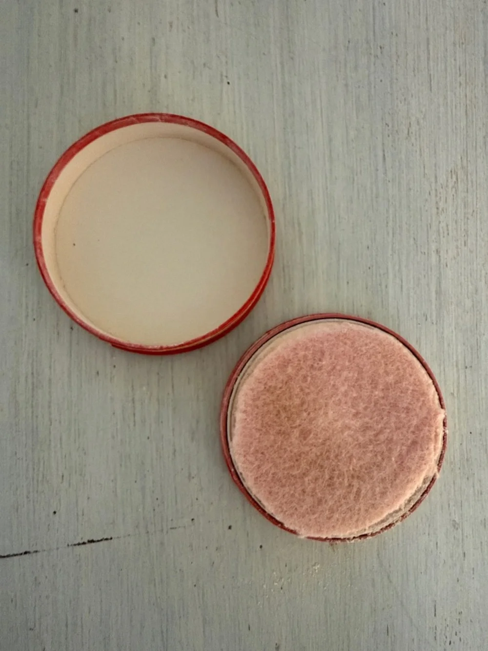 Vintage Primrose House Chiffon Face Powder Beige